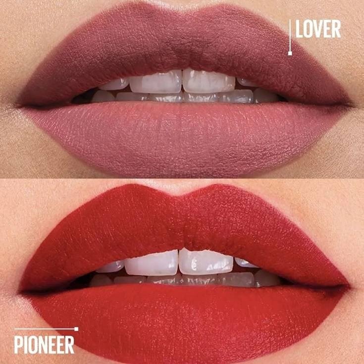 Close de lábios com batom matte.