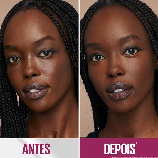 Mulher negra antes e depois de aplicar o corretivo Instant Age Rewind.