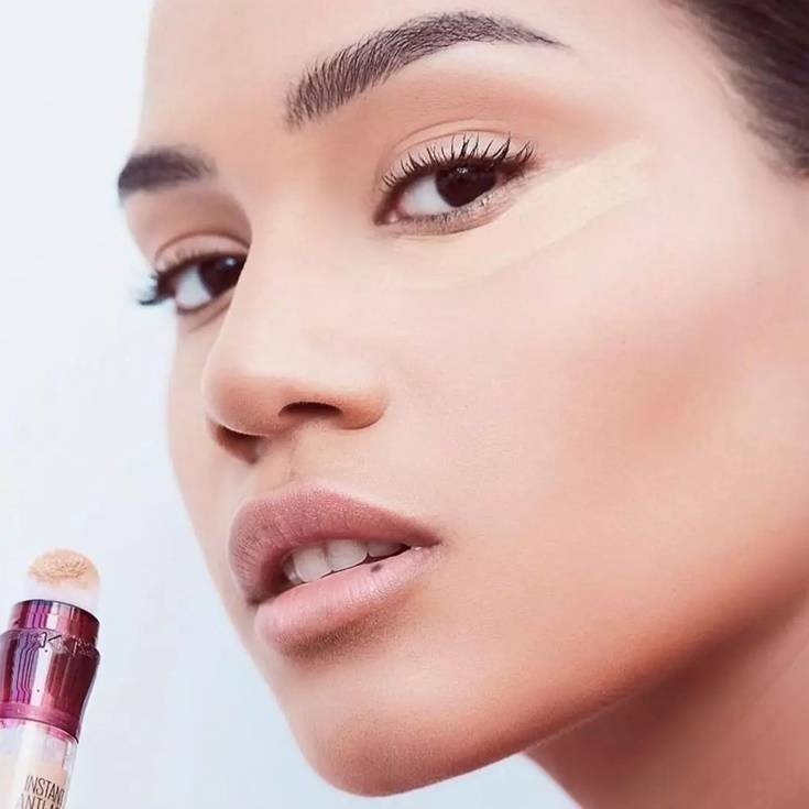 Aplicação de primer e corretivo.