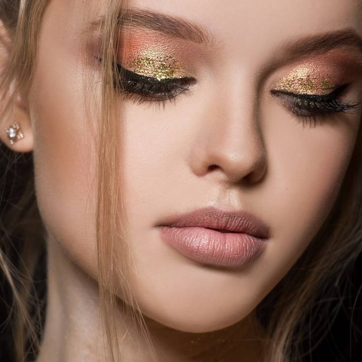 Maquiagem com glitter Dourado