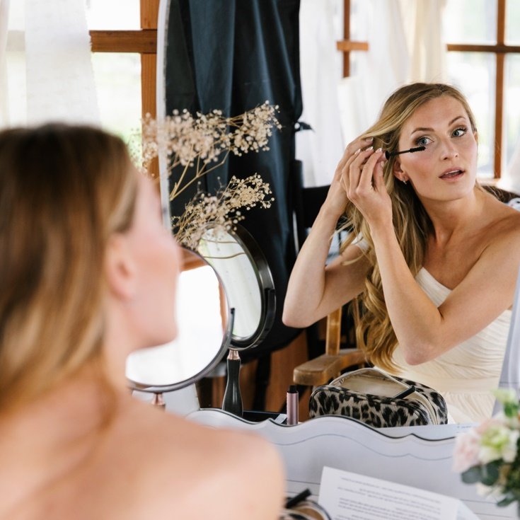 Maquiagem de noiva.