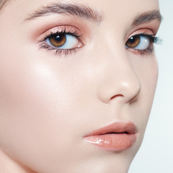 Maquiagem simples para o dia a dia.