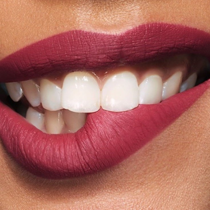 Viva magenta: conheça o batom Maybelline Ny, Artist