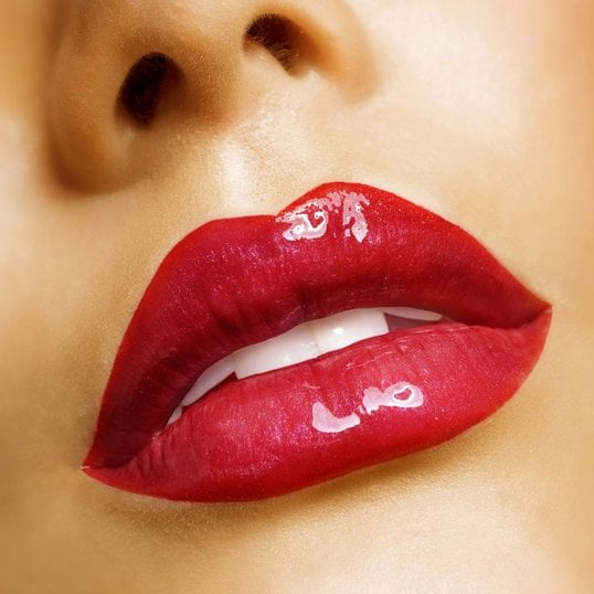 gloss com cor vermelho