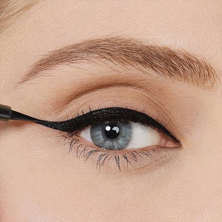 -/media/project/loreal/brand-sites/mny/americas/br/artigos/2024/olhos/delineador/delineador-liquido/imagem-delineador-liquido.jpg?rev=f6211f086b454241b6e86c88ac866cef