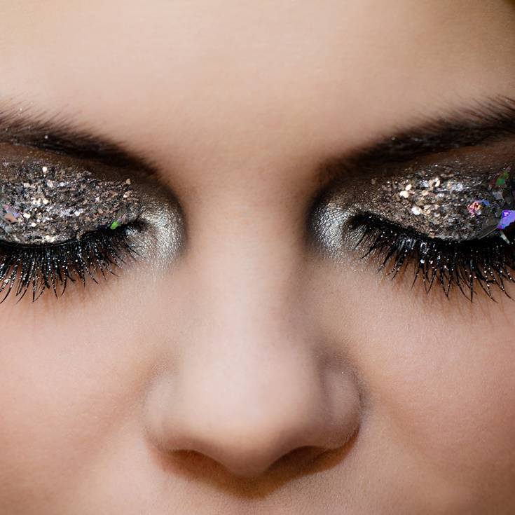 Maquiagem com glitter: Veja inspirações de maquiagens